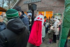 12a14860-62d4-46b8-9100-c55bf8c03263